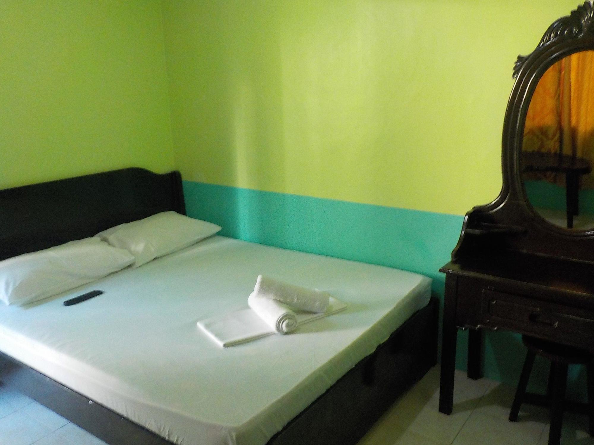 อิลิซิโตส์ รีสอร์ต โบราเคย์ Hotel Balabag  ภายนอก รูปภาพ